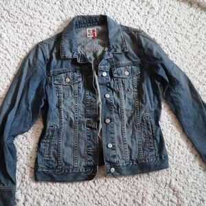 NWOT Old Navy Jean Jacket Large